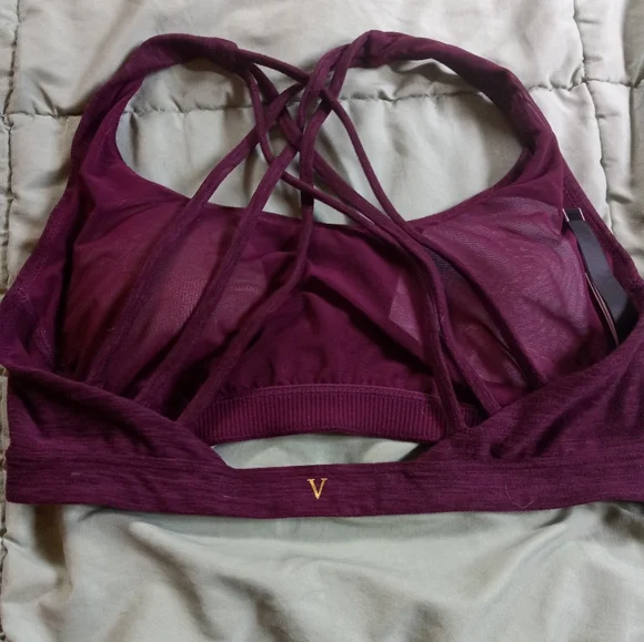 Victoria's Secert bra - Picture 5 of 8